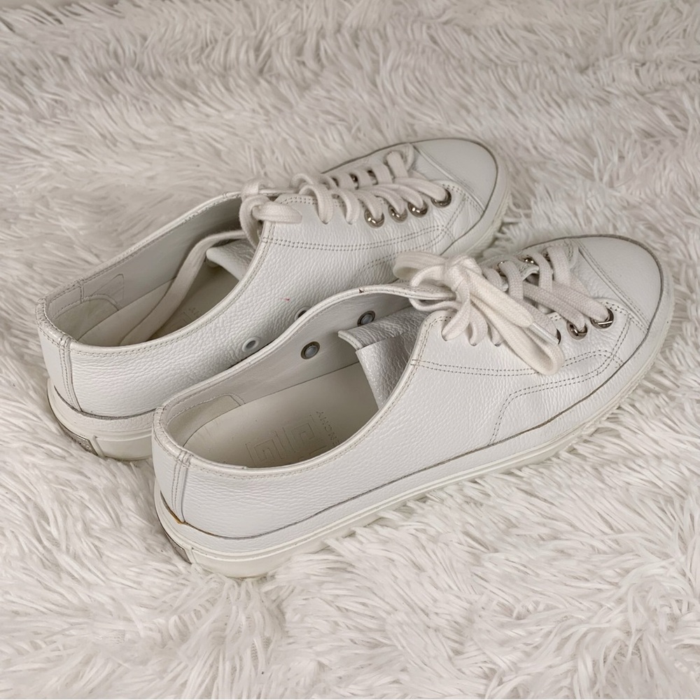 Givenchy mens size 39 white leather city Sneakers lace up